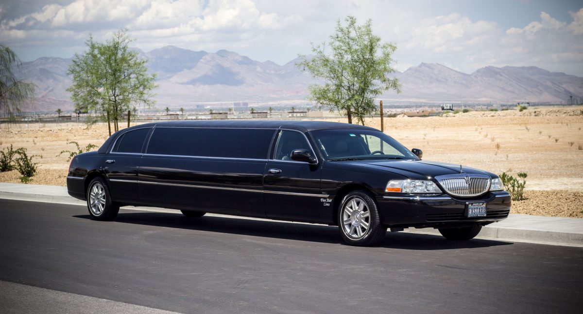 An Essential Consideration For a Wedding Limo